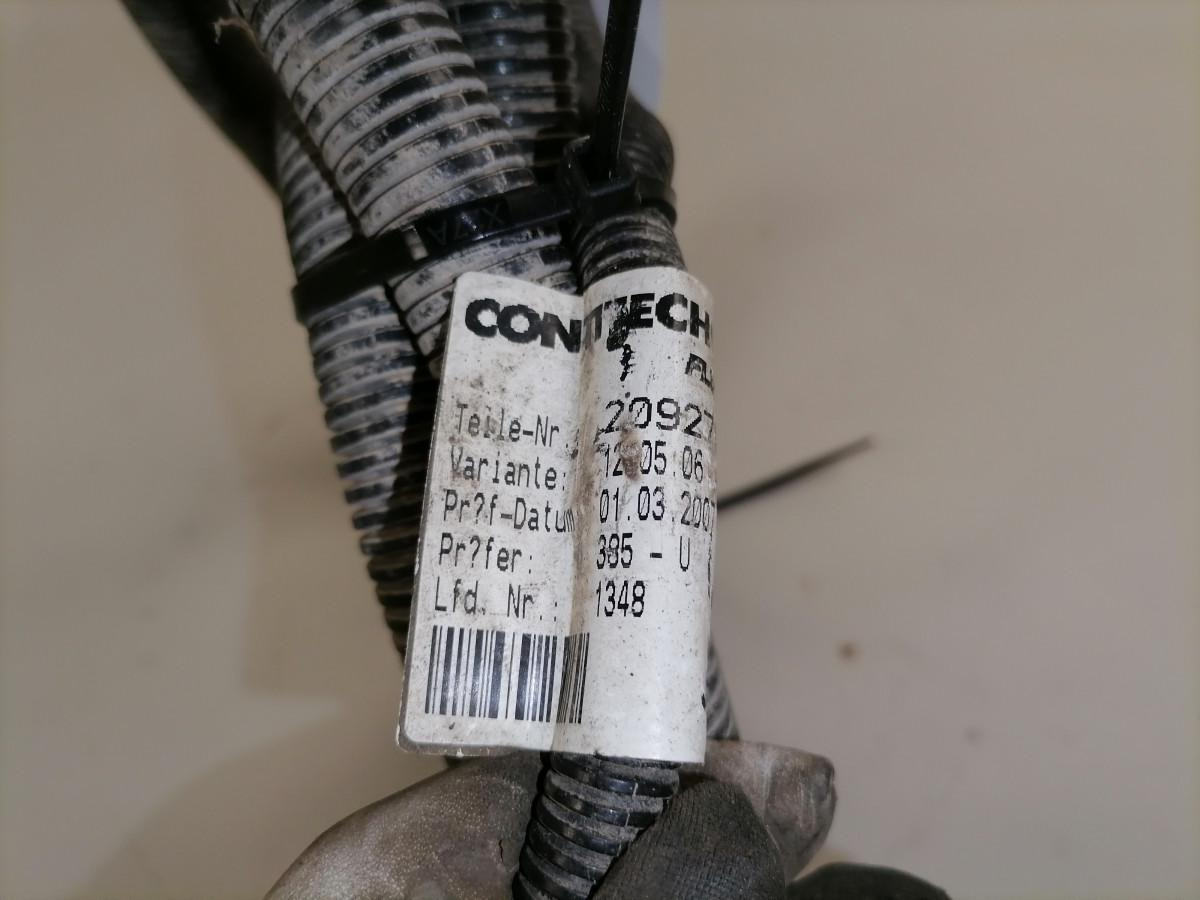 Volvo ADBlue kaabel 20927930 - Fuel system for Truck: picture 5 Volvo ADBlue kaabel 20927930 - Fuel system for Truck: picture 5