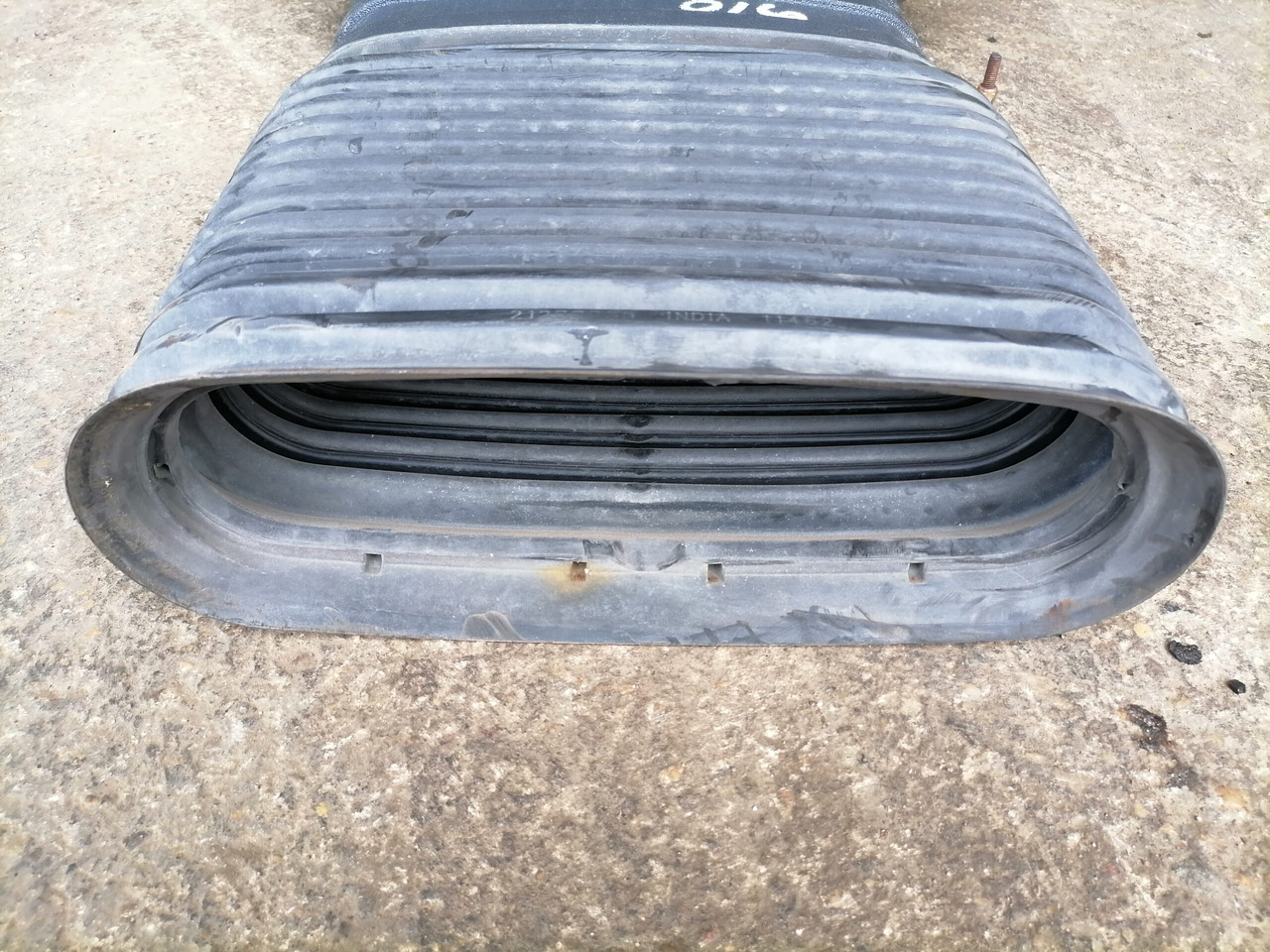 Volvo Air intake 21122123 - Air intake system for Truck: picture 4 Volvo Air intake 21122123 - Air intake system for Truck: picture 4