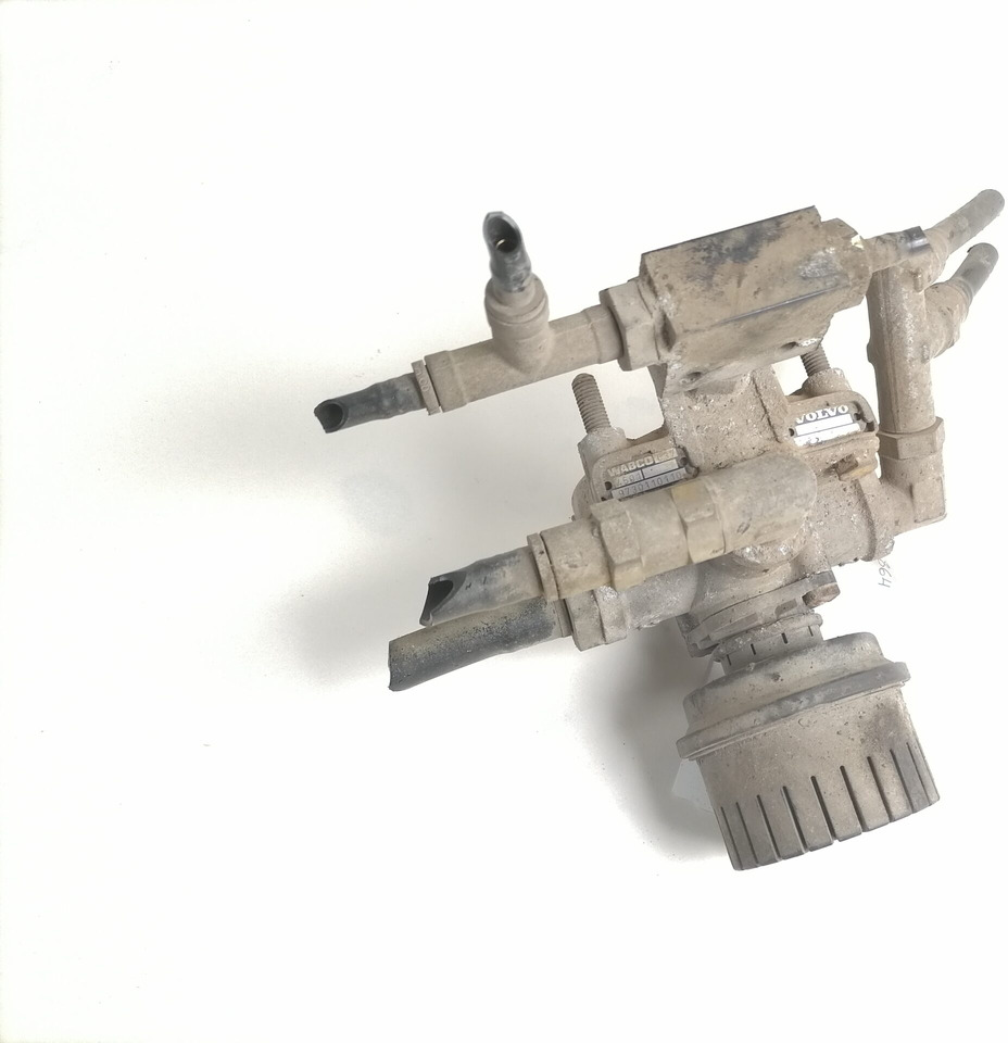 Volvo Air pressure control valve 3173150 - Brake valve for Truck: picture 1 Volvo Air pressure control valve 3173150 - Brake valve for Truck: picture 1