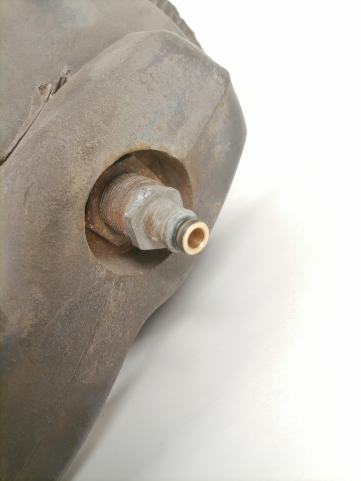 Volvo Air spring bracket 24425040 - Air suspension for Truck: picture 3 Volvo Air spring bracket 24425040 - Air suspension for Truck: picture 3