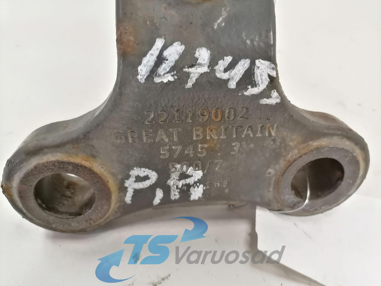 Volvo Anti-roll bar bracket 20555319 - Anti-roll bar for Truck: picture 3 Volvo Anti-roll bar bracket 20555319 - Anti-roll bar for Truck: picture 3