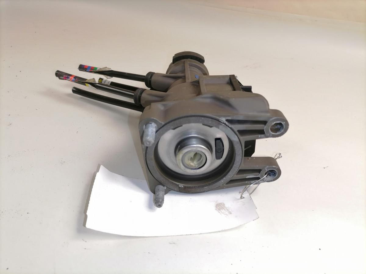 Volvo Brake pressure control 21114973 - Brake valve for Truck: picture 3 Volvo Brake pressure control 21114973 - Brake valve for Truck: picture 3