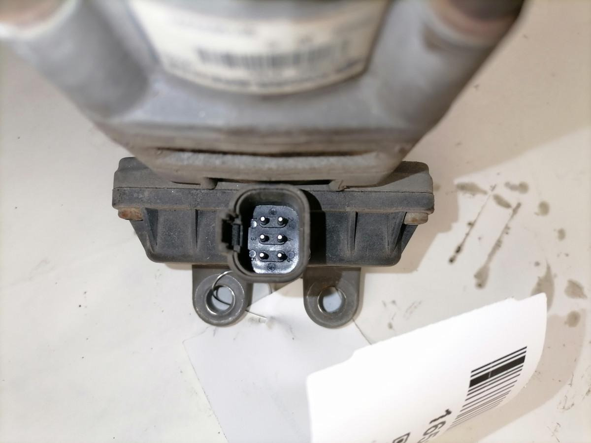 Volvo Brake pressure control K001894 - Brake valve for Truck: picture 4 Volvo Brake pressure control K001894 - Brake valve for Truck: picture 4