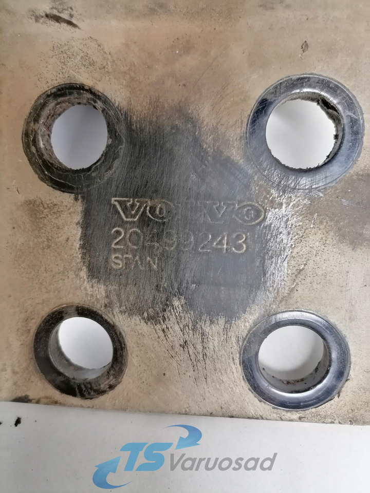 Volvo Bumper bracket 20499243 - Bumper for Truck: picture 3 Volvo Bumper bracket 20499243 - Bumper for Truck: picture 3