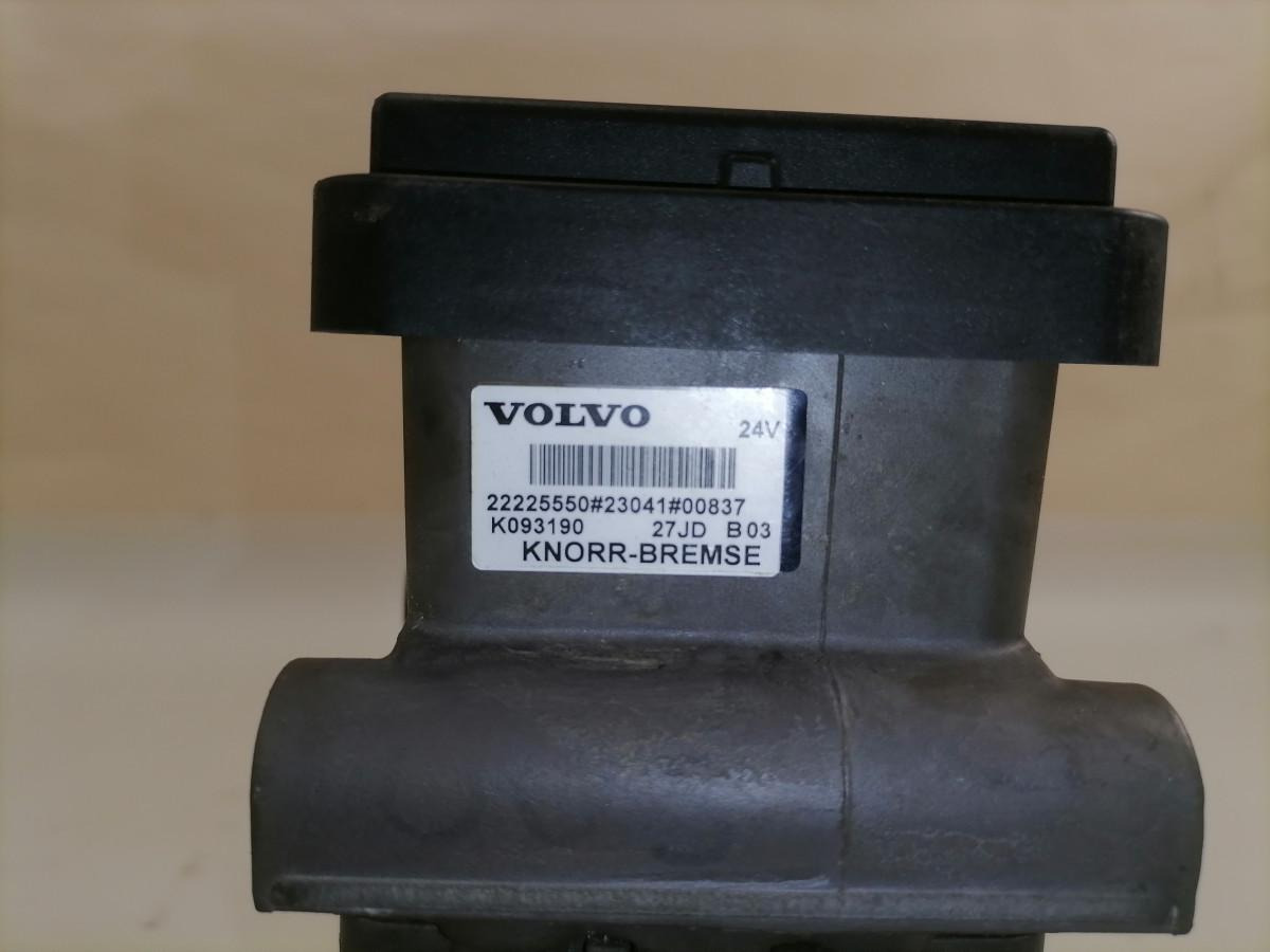 Volvo EBS brake valve 22225550 - Brake valve for Truck: picture 5 Volvo EBS brake valve 22225550 - Brake valve for Truck: picture 5