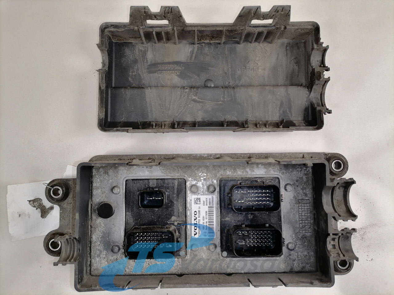 Volvo Ecu RCIOM 21855936 - ECU for Truck: picture 3 Volvo Ecu RCIOM 21855936 - ECU for Truck: picture 3