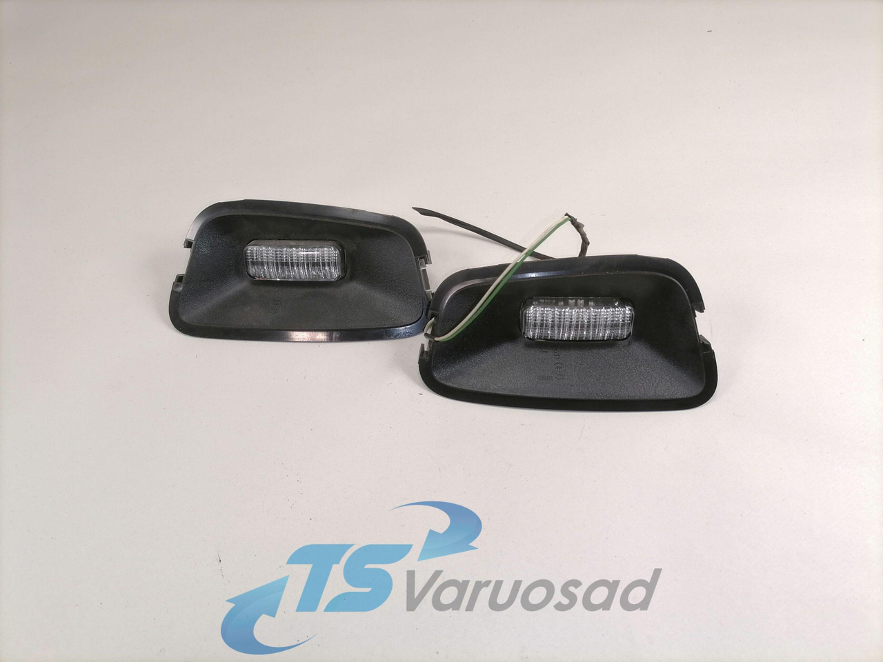 Volvo Gabariidituli 82278930 - Universal part for Truck: picture 1 Volvo Gabariidituli 82278930 - Universal part for Truck: picture 1