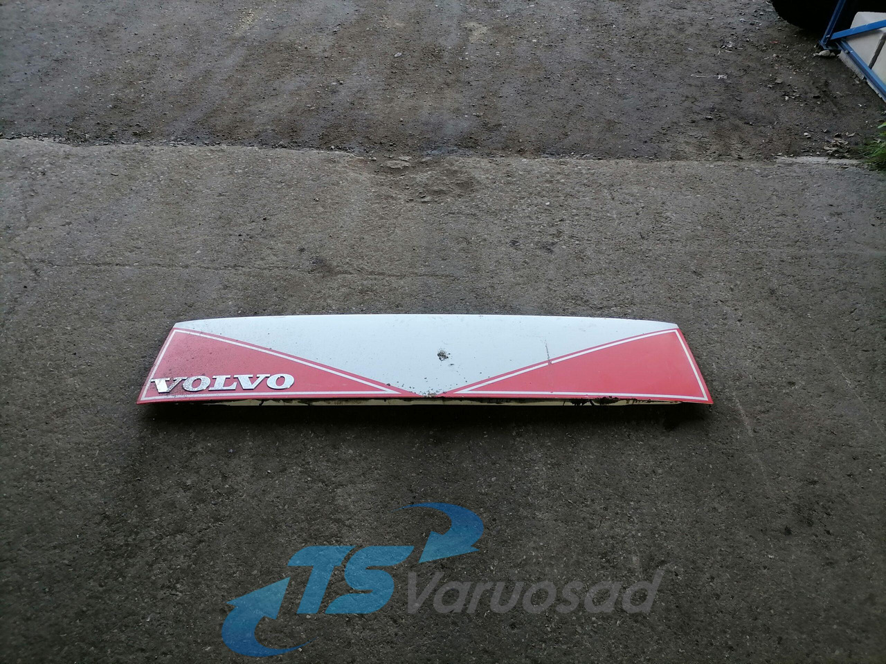 Volvo Grille panel 8191220 - Grill for Truck: picture 1 Volvo Grille panel 8191220 - Grill for Truck: picture 1