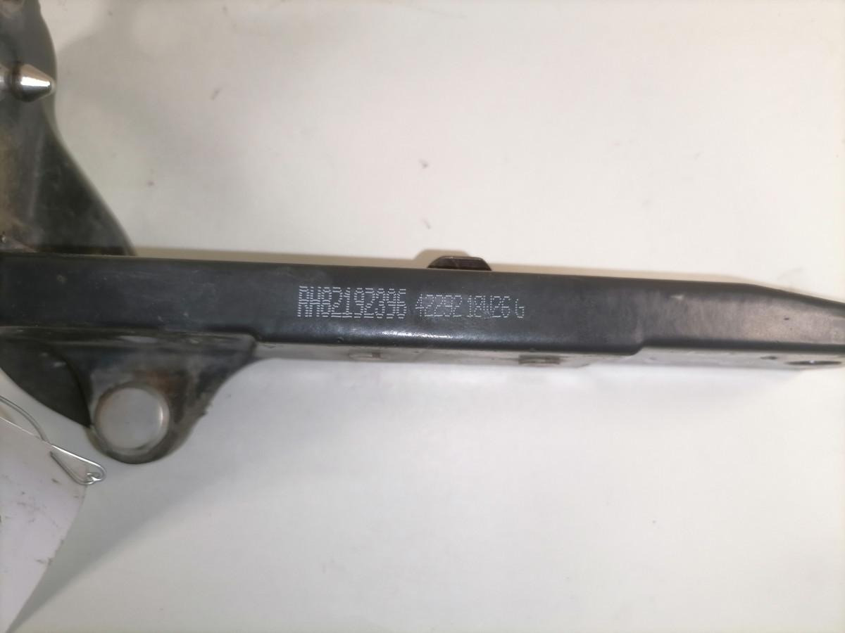Volvo Iluvõre kandurhing 82192396 - Grill for Truck: picture 4 Volvo Iluvõre kandurhing 82192396 - Grill for Truck: picture 4