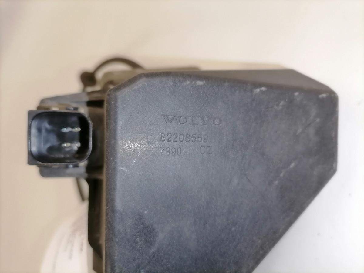 Volvo Iluvõre lukk 82208559 - Grill for Truck: picture 3 Volvo Iluvõre lukk 82208559 - Grill for Truck: picture 3