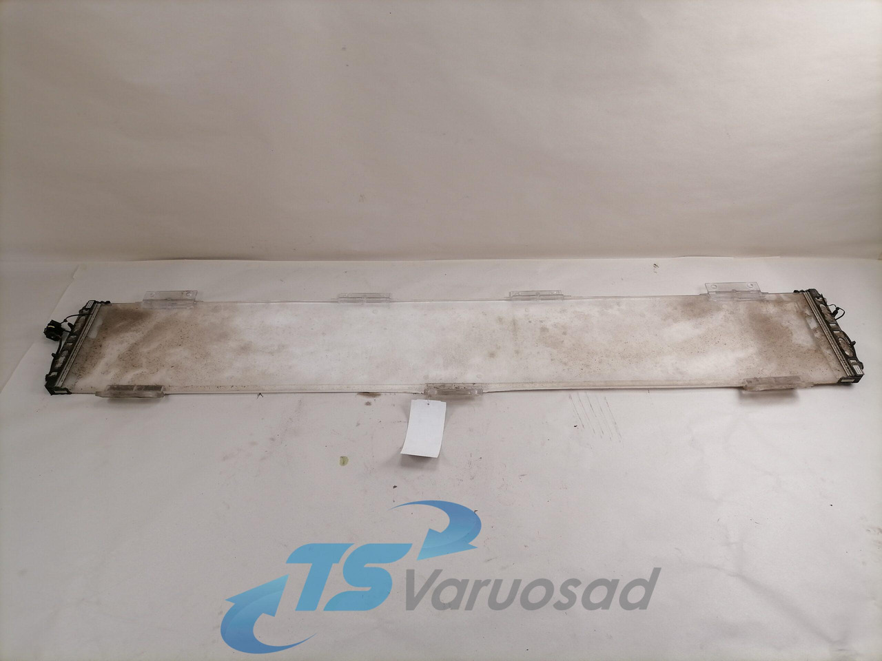 Volvo Kabiini reklaamvalgusti 82098413 - Lights/ Lighting for Truck: picture 2 Volvo Kabiini reklaamvalgusti 82098413 - Lights/ Lighting for Truck: picture 2