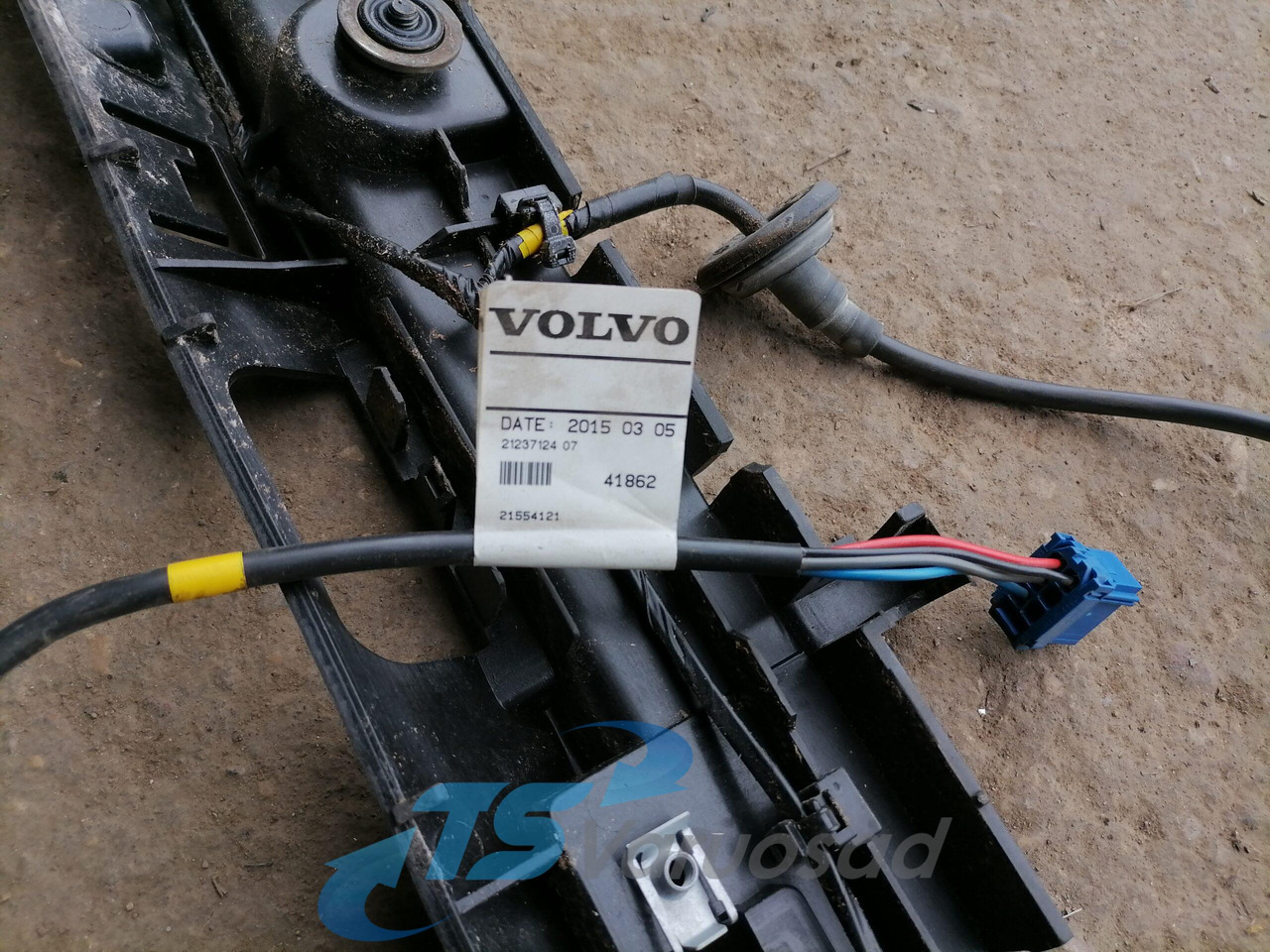 Volvo Kabiini reklaamvalgusti liist 82903982 - Lights/ Lighting for Truck: picture 4 Volvo Kabiini reklaamvalgusti liist 82903982 - Lights/ Lighting for Truck: picture 4