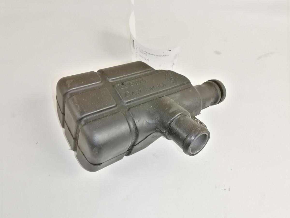 Volvo Kompressori resonaator 22161226 - Air brake compressor for Truck: picture 2 Volvo Kompressori resonaator 22161226 - Air brake compressor for Truck: picture 2