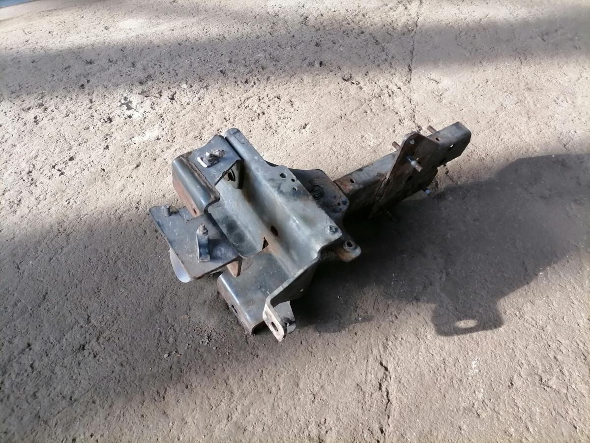 Volvo Mudguard bracket 21994443 - Universal part for Truck: picture 4 Volvo Mudguard bracket 21994443 - Universal part for Truck: picture 4