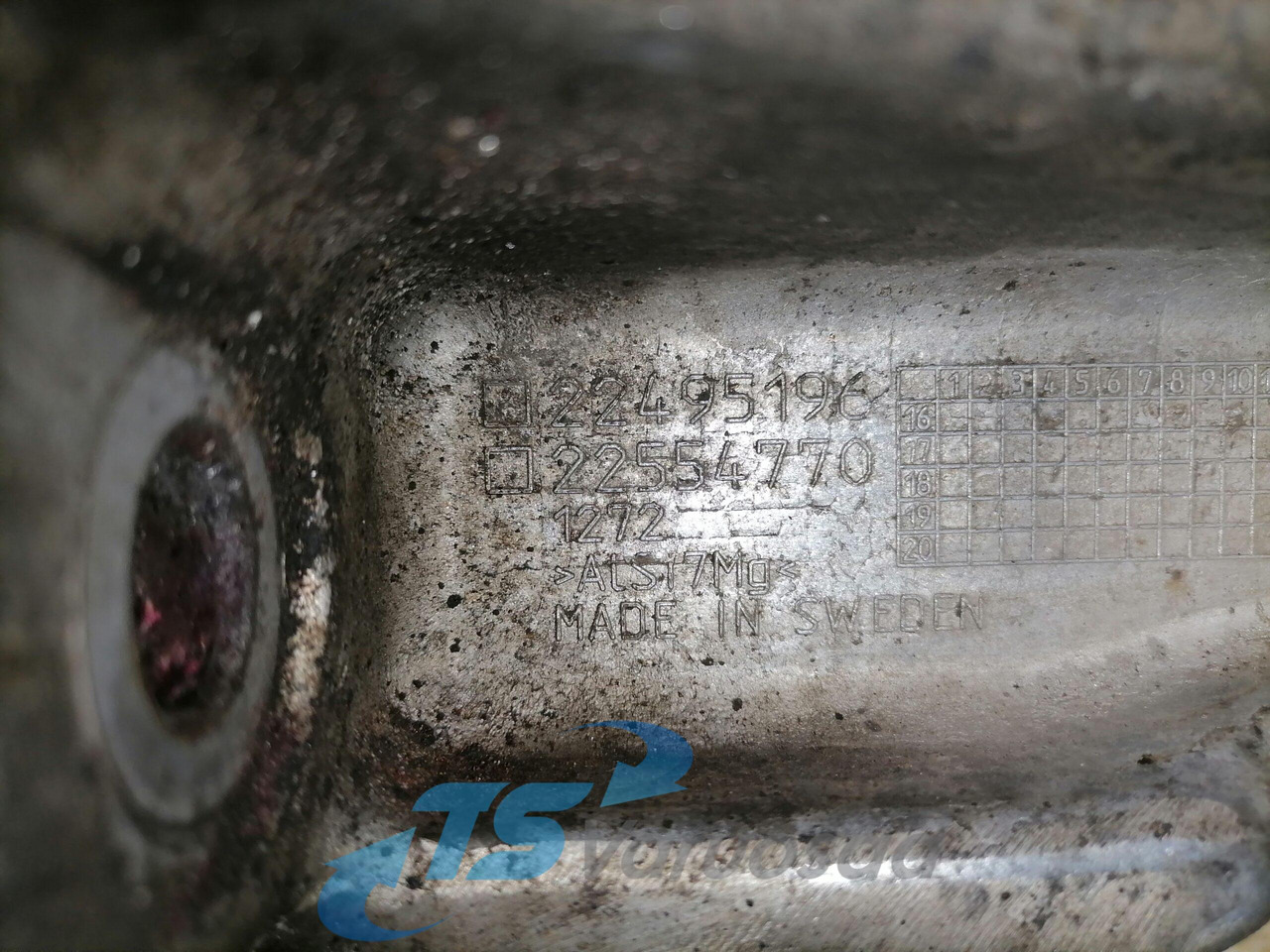 Volvo Muffler carrier 22495196 - Muffler for Truck: picture 4 Volvo Muffler carrier 22495196 - Muffler for Truck: picture 4