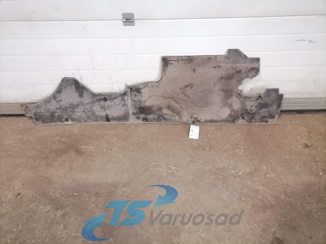 Volvo Noise reduction mat under the cab 20532509 - Universal part for Truck: picture 2 Volvo Noise reduction mat under the cab 20532509 - Universal part for Truck: picture 2