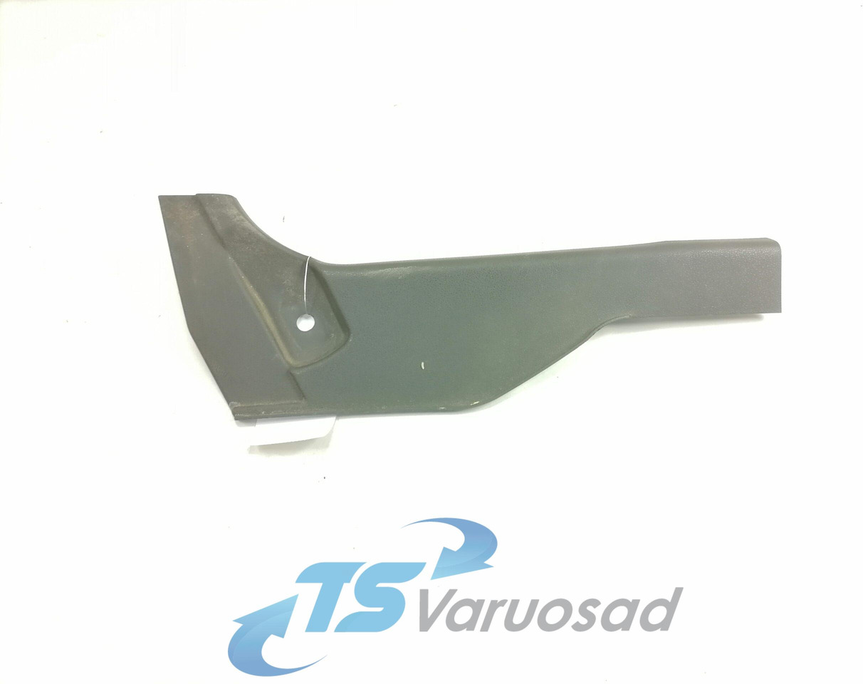 Volvo Salongi plastik 82213693 - Universal part for Truck: picture 1 Volvo Salongi plastik 82213693 - Universal part for Truck: picture 1