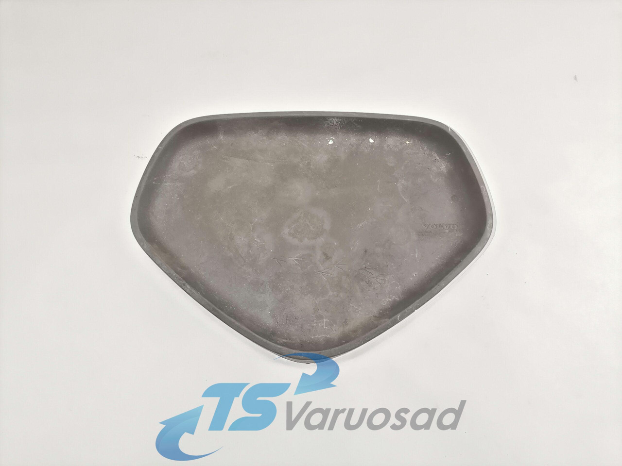 Volvo Salongi plastik 84040349 - Universal part for Truck: picture 1 Volvo Salongi plastik 84040349 - Universal part for Truck: picture 1