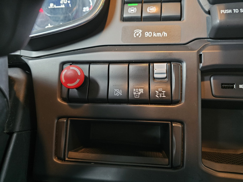 Tractor unit Scania R650 V8 6x4 / HYDRAULIC / RETARDER / HUBREDUCTION: picture 20
