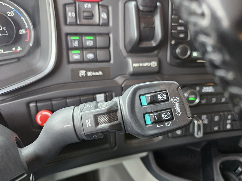 Tractor unit Scania R650 V8 6x4 / HYDRAULIC / RETARDER / HUBREDUCTION: picture 17