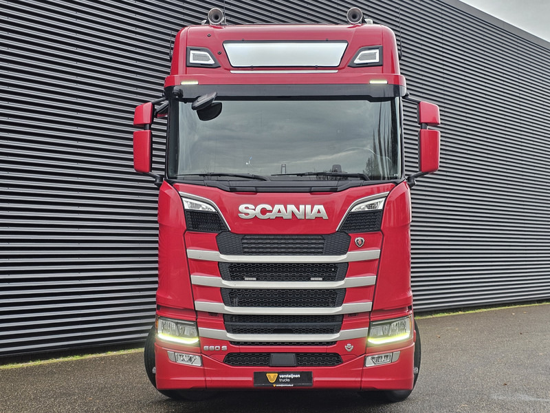 Scania S660 V8 6x2/4 / RETARDER / HYDRAULIC / FULL AIR - Tractor unit: picture 5 Scania S660 V8 6x2/4 / RETARDER / HYDRAULIC / FULL AIR - Tractor unit: picture 5