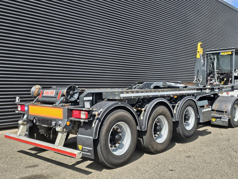 Van Bouwel 25T HOOKLIFT / ABROLKIPPER / LIFT AXLE - Container transporter/ Swap body semi-trailer: picture 5 Van Bouwel 25T HOOKLIFT / ABROLKIPPER / LIFT AXLE - Container transporter/ Swap body semi-trailer: picture 5