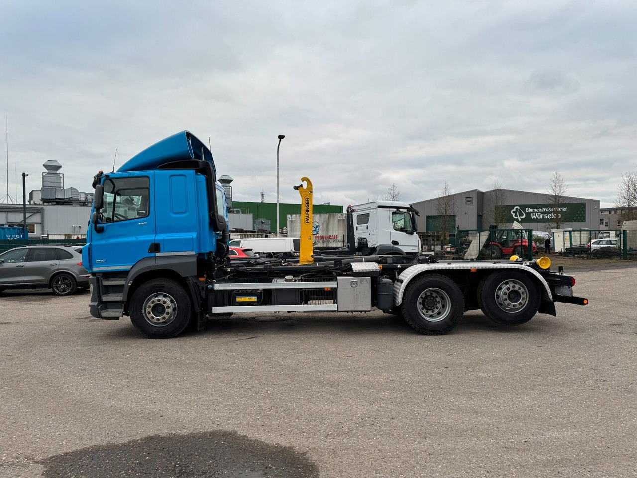 DAF CF 480 6X2 Abroller Funk 8 Stück neue Pirelli DAF CF 480 6X2 Abroller Funk 8 Stück neue Pirelli - Hook lift truck: picture 5 DAF CF 480 6X2 Abroller Funk 8 Stück neue Pirelli DAF CF 480 6X2 Abroller Funk 8 Stück neue Pirelli - Hook lift truck: picture 5