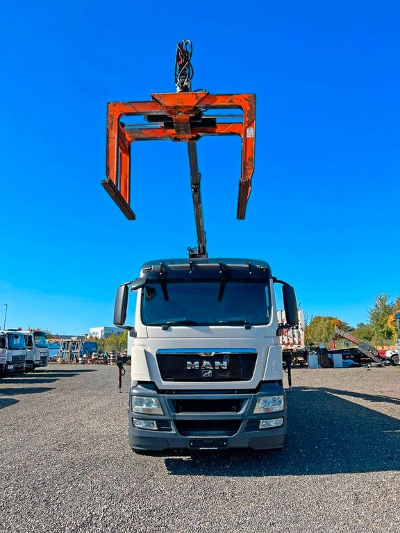Crane truck, Dropside/ Flatbed truck MAN 26.480 6X2 Baustoff mit Kran HIAB Top Zustand: picture 8