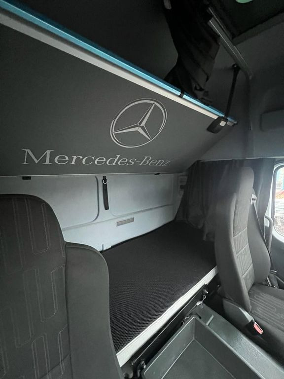 Mercedes-Benz 1324 4X2 Koffer Plane 6 to. Hebebühne Mercedes-Benz 1324 4X2 Koffer Plane 6 to. Hebebühne - Curtainsider truck: picture 4 Mercedes-Benz 1324 4X2 Koffer Plane 6 to. Hebebühne Mercedes-Benz 1324 4X2 Koffer Plane 6 to. Hebebühne - Curtainsider truck: picture 4