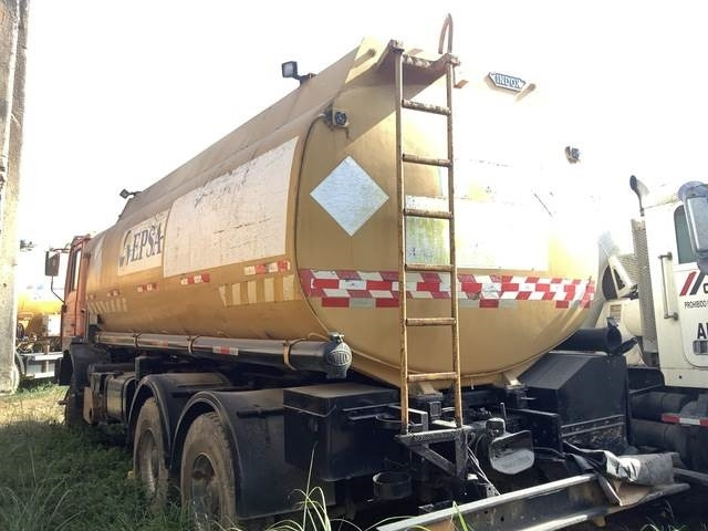MAN 33.414-V20 - Tank truck: picture 2 MAN 33.414-V20 - Tank truck: picture 2