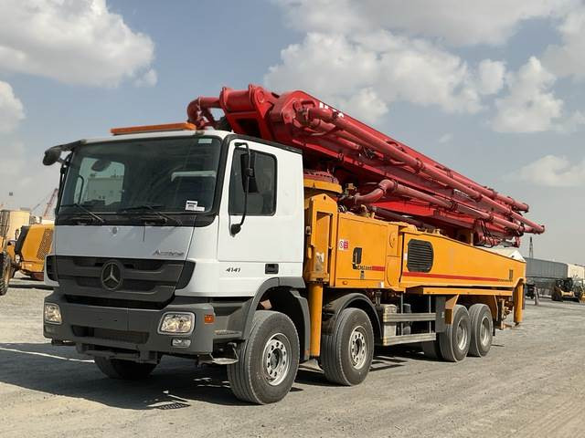 Mercedes-Benz Actros 4141 - Concrete pump truck: picture 1 Mercedes-Benz Actros 4141 - Concrete pump truck: picture 1