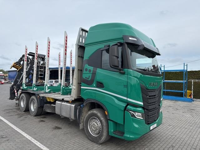 Iveco X-Way 570 - Crane truck: picture 4 Iveco X-Way 570 - Crane truck: picture 4