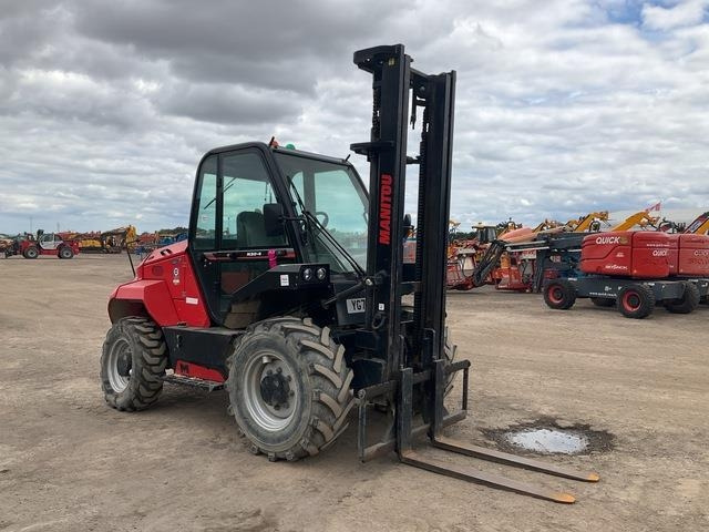Manitou M30-4 - Rough terrain forklift: picture 5 Manitou M30-4 - Rough terrain forklift: picture 5