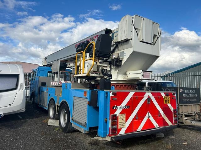 Volvo FL10 - Crane truck: picture 3 Volvo FL10 - Crane truck: picture 3