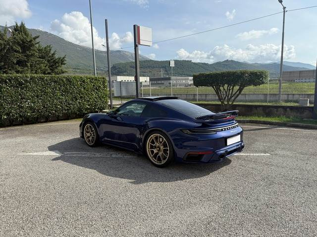 Porsche 911 Coupe - Car: picture 2 Porsche 911 Coupe - Car: picture 2