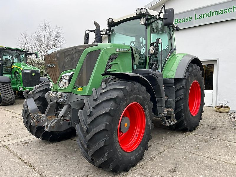 Fendt 824 Vario Profi Plus - Farm tractor: picture 2 Fendt 824 Vario Profi Plus - Farm tractor: picture 2