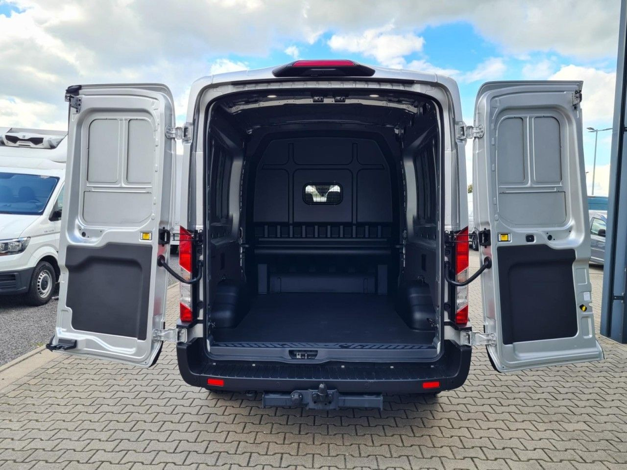 Ford Transit 3,5t Kasten Doka TDCi L3 Trend AHK PDC K - Panel van, Combi van: picture 5 Ford Transit 3,5t Kasten Doka TDCi L3 Trend AHK PDC K - Panel van, Combi van: picture 5