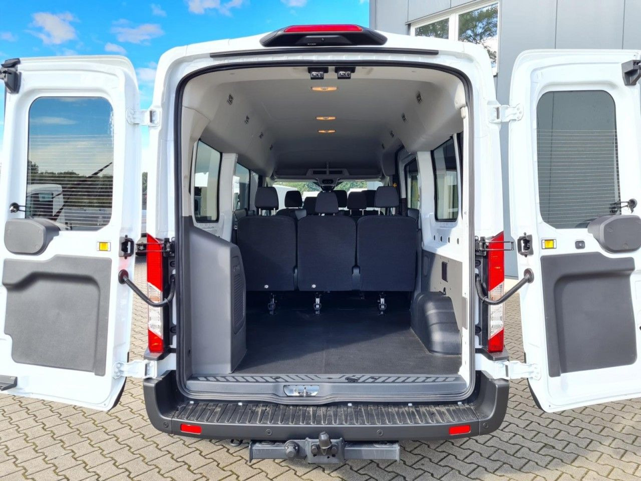 Ford Transit 350 Kombi TDCi L3 Trend 9 Sitzer AUTOMAT - Passenger van: picture 5 Ford Transit 350 Kombi TDCi L3 Trend 9 Sitzer AUTOMAT - Passenger van: picture 5
