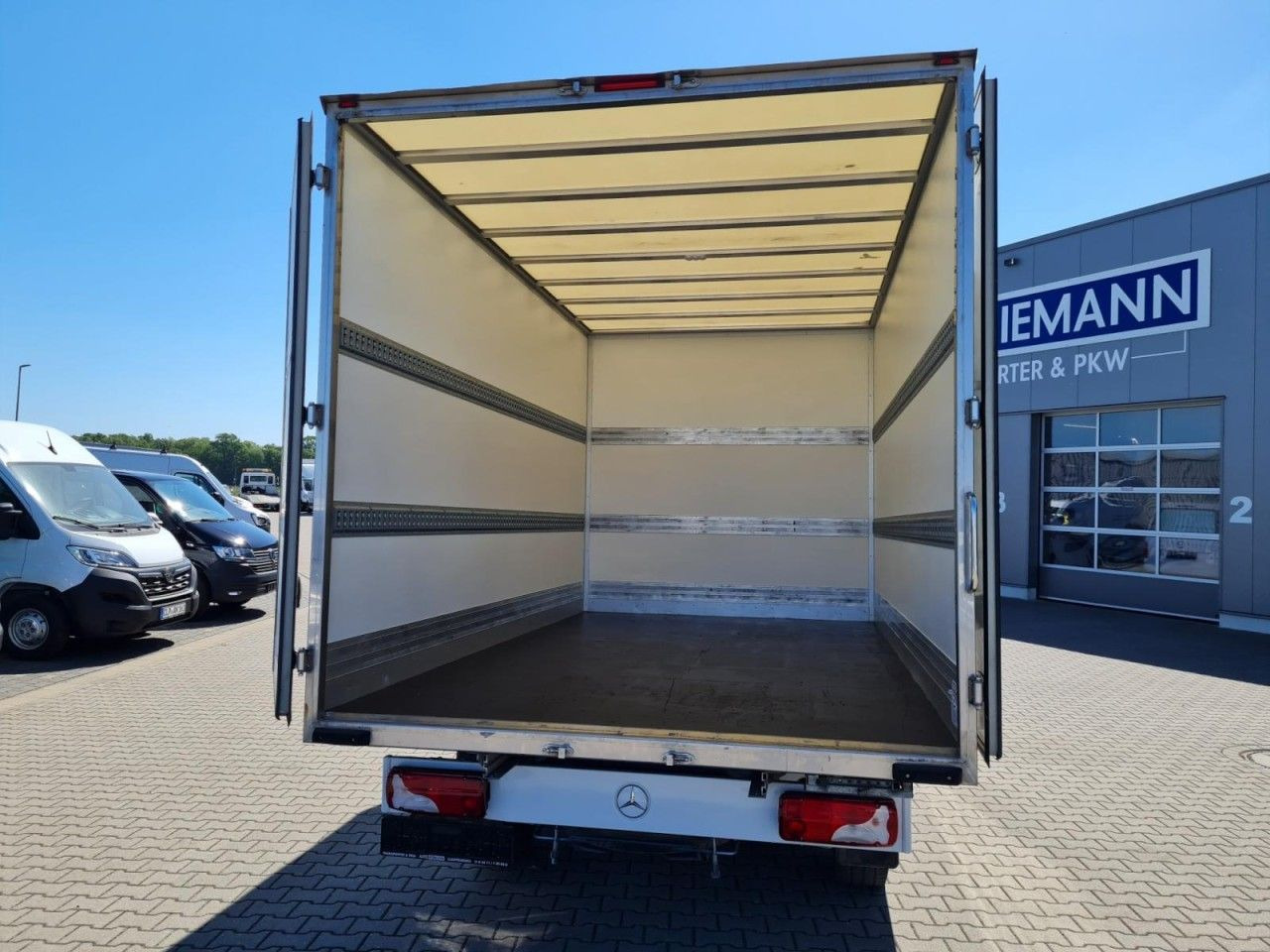 Box van Mercedes-Benz Sprinter 315 Möbel Koffer RWD KLIMA KOMFORT TEMP: picture 16