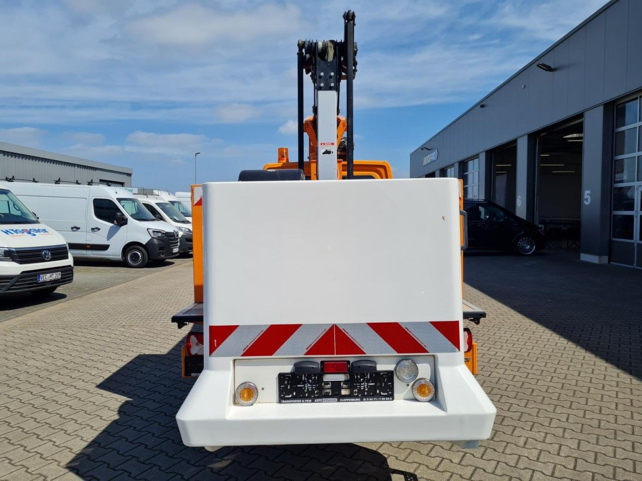Mercedes-Benz Sprinter 316 CDI Hubarbeitsbühne 12m Korb isolie - Truck mounted aerial platform: picture 5 Mercedes-Benz Sprinter 316 CDI Hubarbeitsbühne 12m Korb isolie - Truck mounted aerial platform: picture 5