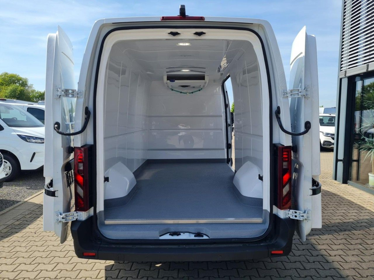 Renault Master New 3,5 t Kühlkasten Carrier L3H2 Kamera - Refrigerated van: picture 5 Renault Master New 3,5 t Kühlkasten Carrier L3H2 Kamera - Refrigerated van: picture 5