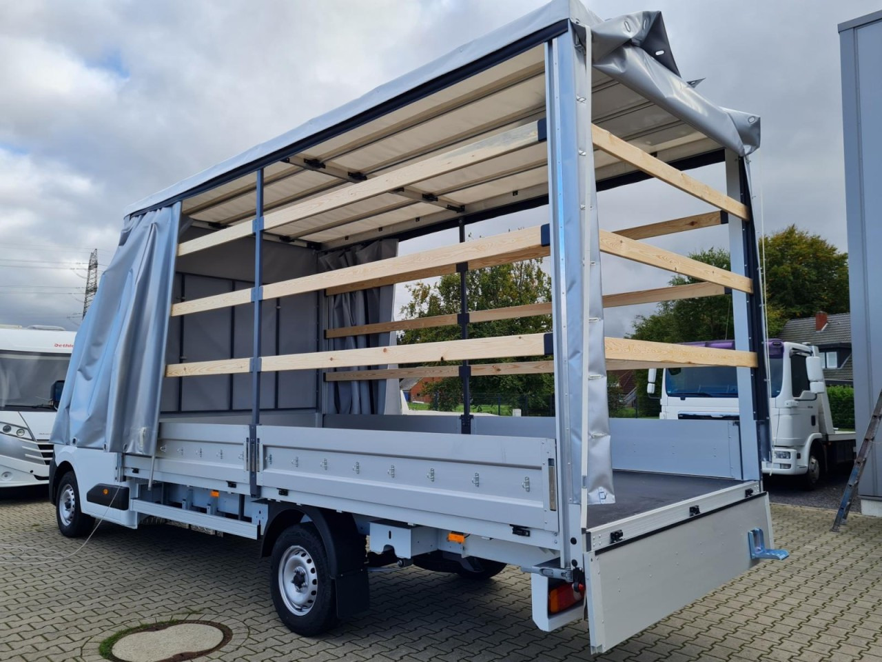 Curtain side van Renault Master Pritsche 2x Schiebe Plane 10 Pal. LUFTFEDERUNG: picture 18