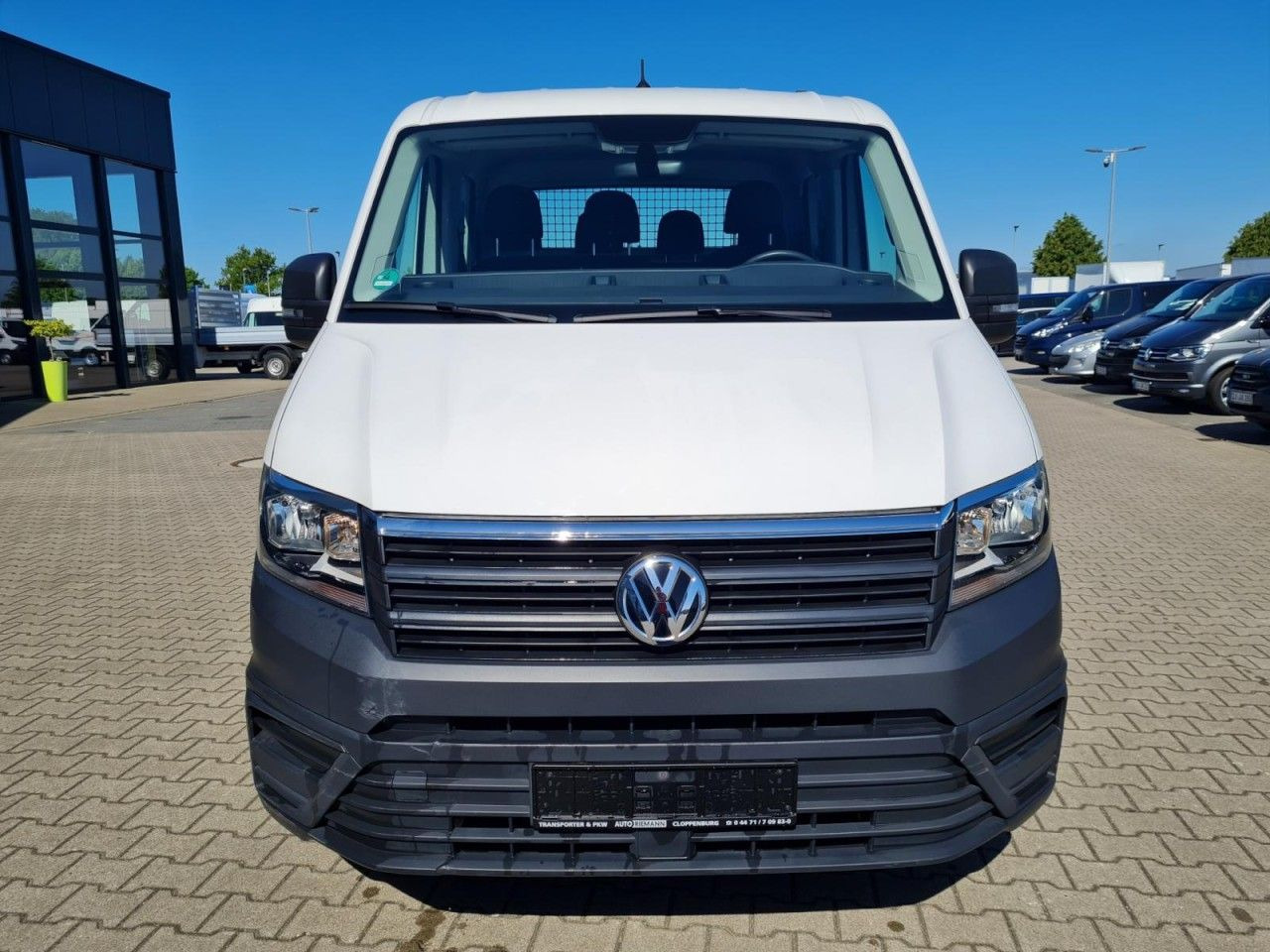 Volkswagen Crafter 35 Doka MR 7-Sitze AHK KLIMA KOMFORT - Flatbed van: picture 2 Volkswagen Crafter 35 Doka MR 7-Sitze AHK KLIMA KOMFORT - Flatbed van: picture 2