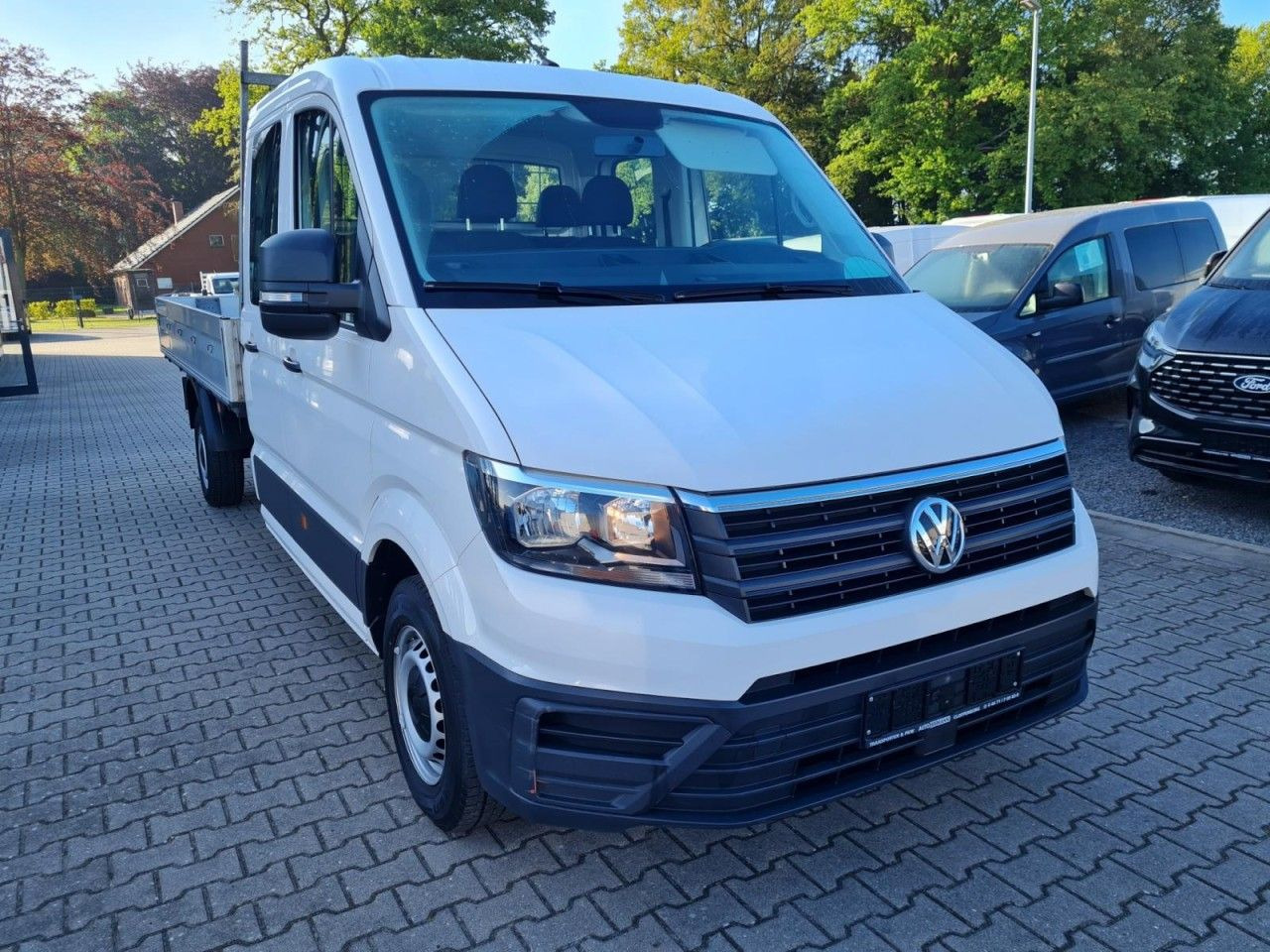 Volkswagen Crafter 35 Doka TDI lang AHK Klima - Flatbed van, Combi van: picture 2 Volkswagen Crafter 35 Doka TDI lang AHK Klima - Flatbed van, Combi van: picture 2