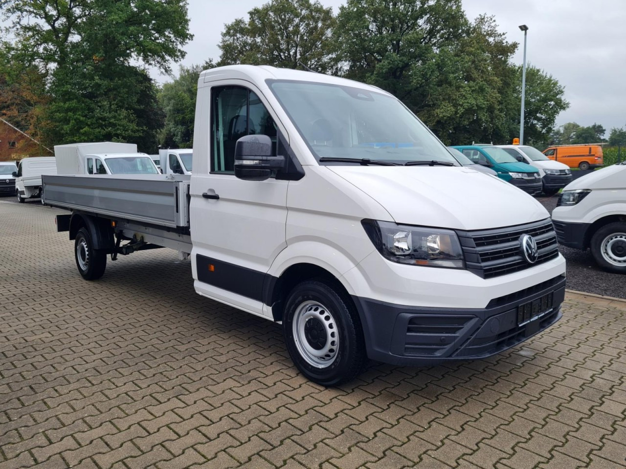 Volkswagen Crafter 35 Pritsche TDI Pritsche L4 KLIMA TEMPOMAT - Flatbed van: picture 3 Volkswagen Crafter 35 Pritsche TDI Pritsche L4 KLIMA TEMPOMAT - Flatbed van: picture 3