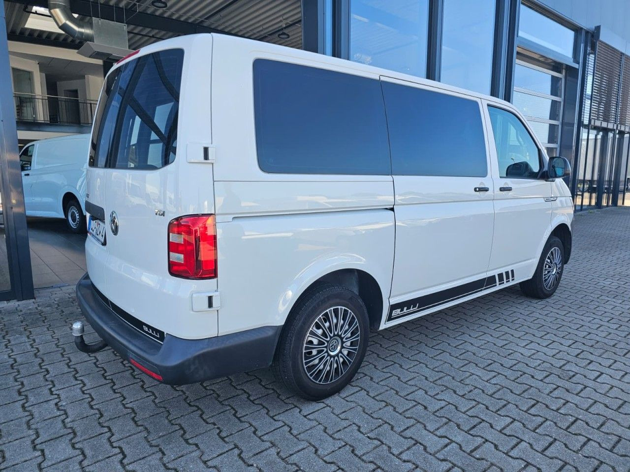 Volkswagen T6 Camper 2.0 TDI AHK KAMERA ZUSATZBATTERIE - Camper van: picture 2 Volkswagen T6 Camper 2.0 TDI AHK KAMERA ZUSATZBATTERIE - Camper van: picture 2