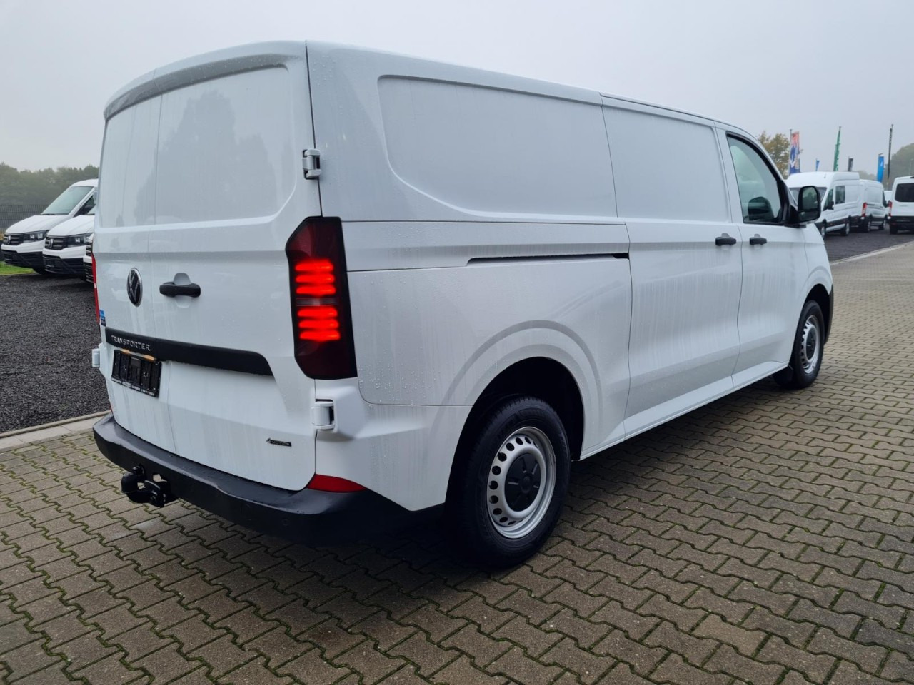 Volkswagen T7 Kasten TDI 4Motion LR L2H1 LED KAMERA TEMPOMAT - Small van: picture 4 Volkswagen T7 Kasten TDI 4Motion LR L2H1 LED KAMERA TEMPOMAT - Small van: picture 4