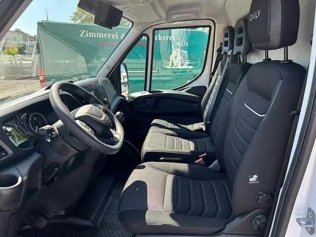Box van Iveco Daily 35S16H 3.0 LBW Kamera Spoiler 11...: picture 11