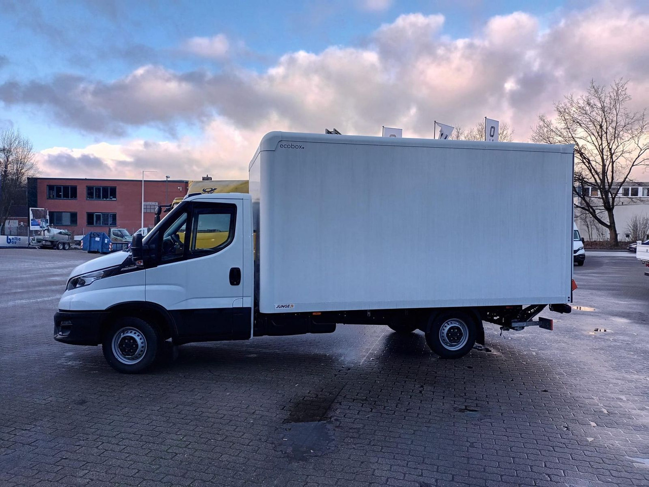 Iveco Daily 35S16HA8 Koffer LBW - ab 0% Finanzieren - Box van: picture 2 Iveco Daily 35S16HA8 Koffer LBW - ab 0% Finanzieren - Box van: picture 2