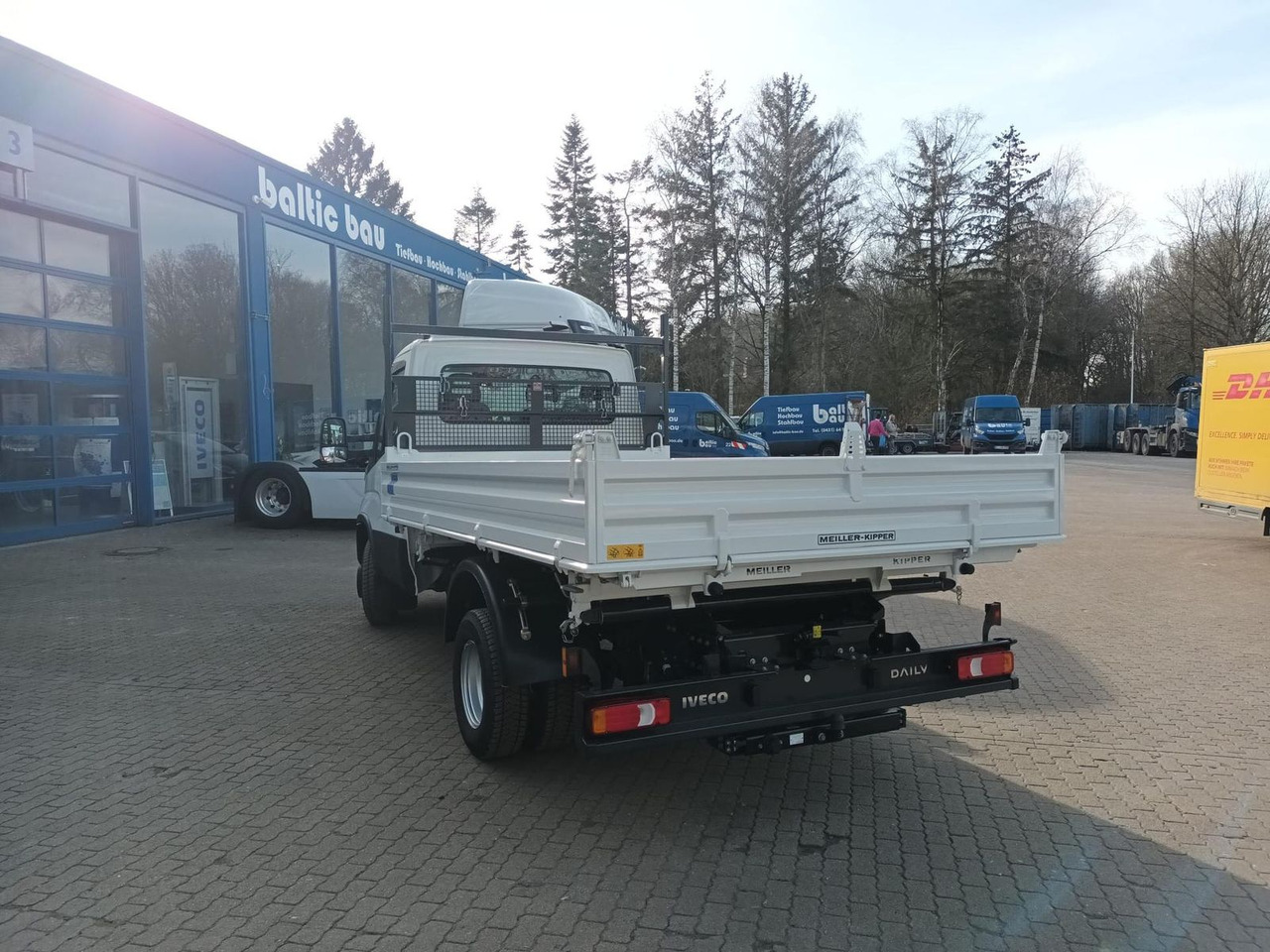 Iveco Daily 70C18H Meiller-Dreiseitenkipper Klima, AHK - Tipper van: picture 3 Iveco Daily 70C18H Meiller-Dreiseitenkipper Klima, AHK - Tipper van: picture 3